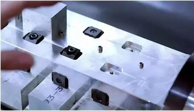 【新手必看】3軸、3+2軸、5軸加工的區別是什么?(圖12) 【新手必看】3軸、3+2軸、5軸加工的區別是什么?(圖12)